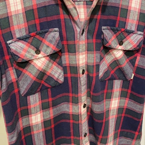 checked shirt - Picture 2 of 7